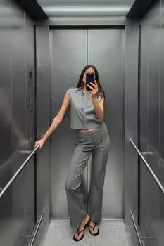 Короткий жилет с потайными пуговицами ZARA, серый