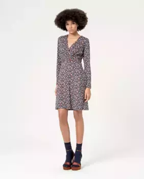 Короткое эластичное платье с запахом и принтом Surkana, синий