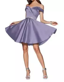 Короткое атласное платье с открытыми плечами в сиреневом цвете Cinderella Divine