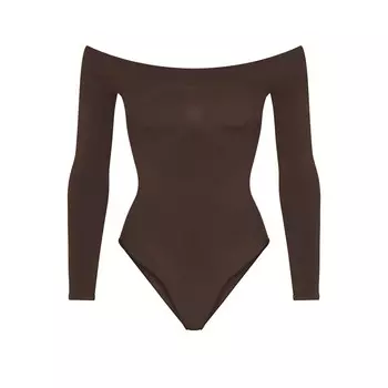 Короткое боди с открытыми плечами SKIMS Seamless Sculpt, цвет Espresso