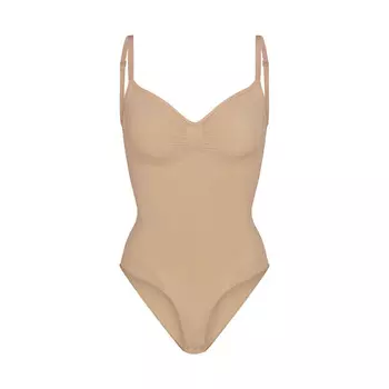 Короткое боди SKIMS Seamless Sculpt, цвет Clay