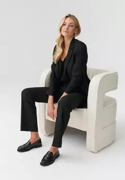 Короткое пальто AREMA TATUUM, черный