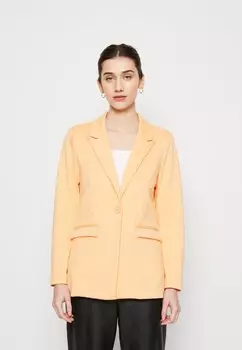 Короткое пальто b.young