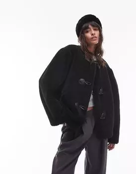 Короткое пальто из борга без воротника черного цвета Topshop