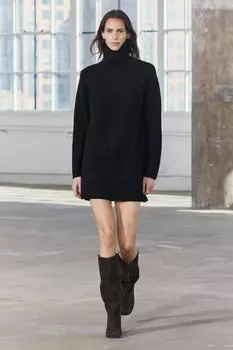 Короткое платье из однотрикотажного платья ZARA, черный