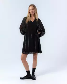 Короткое платье с V-образным вырезом и поясом из бисера Лара Niza, черный