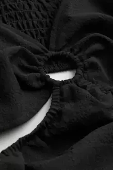 Короткое платье с вырезами H&M, черный