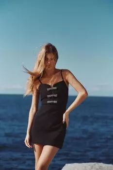 Короткое платье со стразами ZARA, черный
