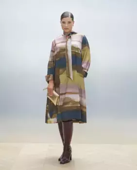 Короткое принтованное платье с бантом Couchel, зеленый