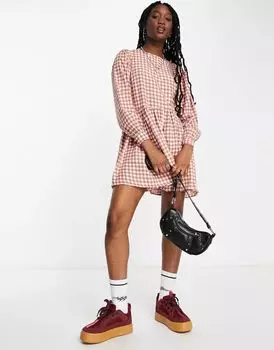 Короткое свободное платье в мелкую клетку Daisy Street розового и коричневого цветов