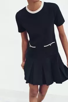 Короткое трикотажное платье с плиссировками ZARA, черный/белый