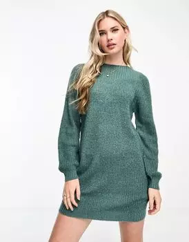 Короткое вязаное платье-свитер JDY зеленого цвета с широким вырезом
