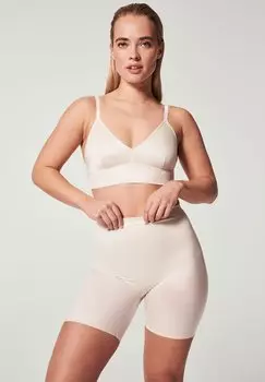 Корректирующее белье Spanx