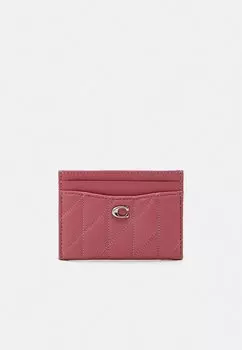 Кошелек ESSENTIAL QUILTED PILLOW CARD CASE Coach, цвет pink