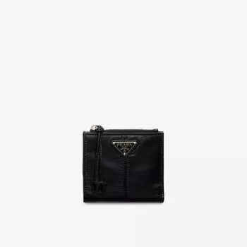 Кошелек кожаный Prada с брендовой пластиной, черный