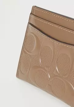 Кошелек PATENT SIGNATURE LEATHER ESSENTIAL CARD CASE COACH, серый