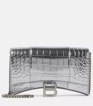Кошелек с тиснением под крокодила и цепочкой в виде песочных часов Balenciaga, серебряный