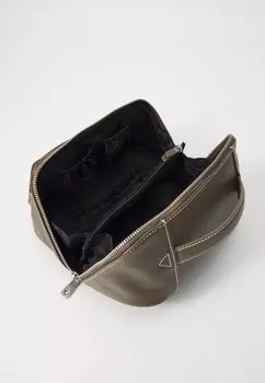 Косметичка MILANO BEAUTY CASE HANDLE Guess, бежевый