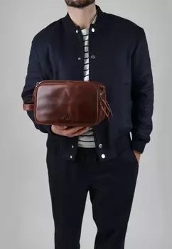 Косметичка WASH COSMETIC FLORIDA SID & VAIN, цвет brown cognac