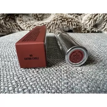 Косметика Locked Kiss 24Hr Lipstick 99 Extra Chili, Mac