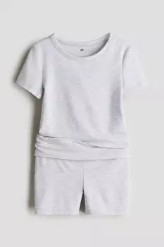 Костюм-Двойка: топ и шорты H&M, серый