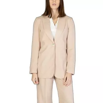 Костюмы и блейзеры из розовой вискозы Vero Moda