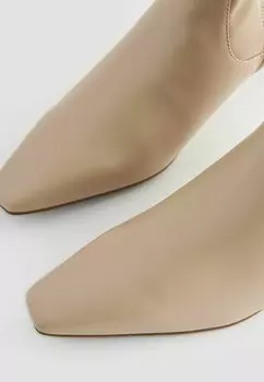 Ковбойские/байкерские ботильоны FOREVER COMFORT Next, бежевый