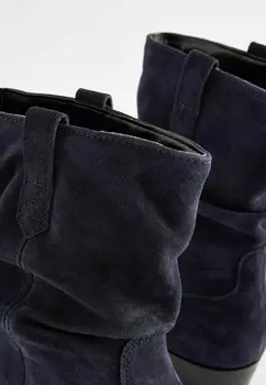 Ковбойские/байкерские ботильоны FOREVER COMFORT SLOUCH Next, пестрый синий