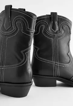 Ковбойские/байкерские ботинки по щиколотку FOREVER COMFORT STITCHED WESTERN Next, черный