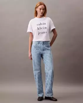 Ковбойские джинсы для женщин 90s Straight с мульти-логотипом Calvin Klein Jeans, светло-голубой