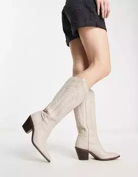 Ковбойские сапоги Stradivarius цвета экрю