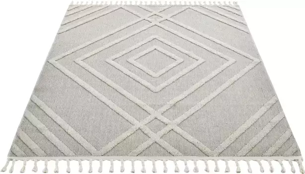 Ковер Leonique "Chirssina", прямоугольный, высокая-низкая структура, имитация шерсти, бохо, с бахромой, ромбовидный узор 120х180 см, цвет natur