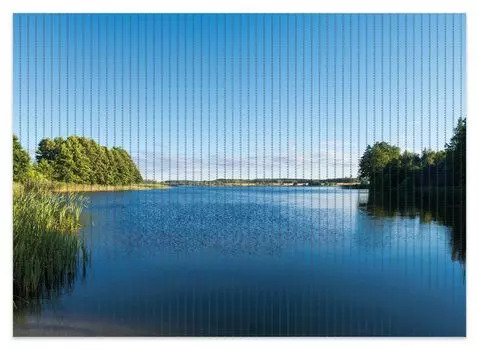 Коврик для душа Wallario, нескользящий коврик, коврик для ванной, коврик для двери, живописное озеро с камышами под голубым небом, размер ок. 70 х 50 см, черный