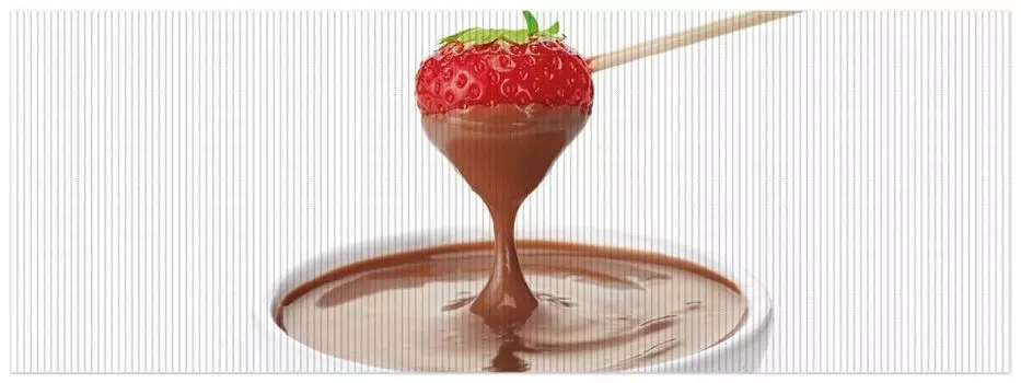 Коврик для душа Wallario, нескользящий коврик, коврик для ванной, коврик для ног, шоколадное фондю с клубникой на палочке, размер ок. 180 х 65 см, белый