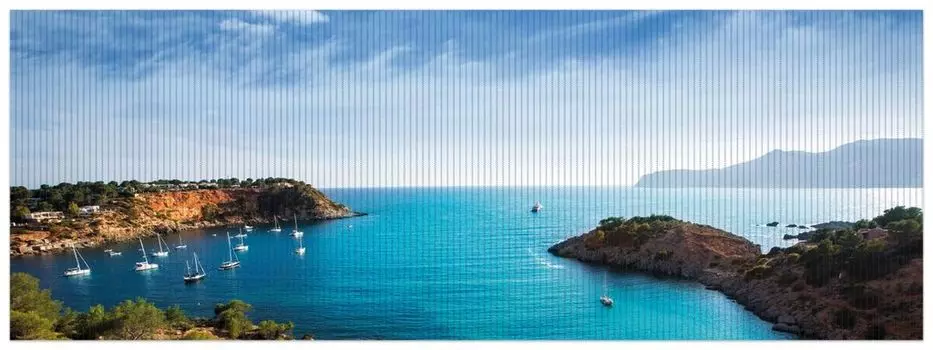 Коврик для душа Wallario, нескользящий коврик, коврик для ванной, коврик для двери Ibiza - вид с залива на море, размер ок. 180 х 65 см, черный