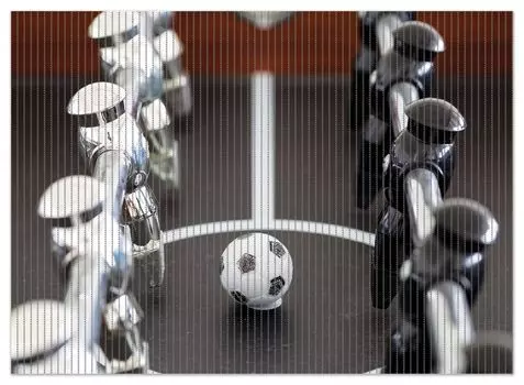 Коврик для душа Wallario, нескользящий коврик, коврик для ванной, коврик для ног, футбольный стол крупным планом - мяч посередине, размер примерно 90 х 65 см, коричневый