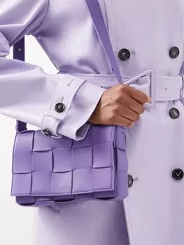 Кожаная сумка через плечо cassette intrecciato Bottega Veneta, фиолетовый