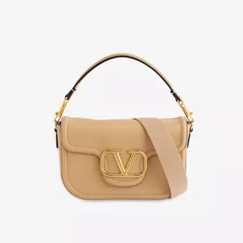 Кожаная сумка через плечо Loc с V-образным логотипом Valentino Garavani, цвет cappuccino