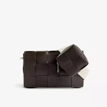 Кожаная сумка через плечо с переплетением интреччато Bottega Veneta, цвет fondant/natural-silv