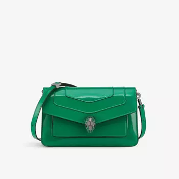 Кожаная сумка через плечо Serpenti Forever East-West Bvlgari, зеленый