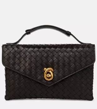 Кожаная сумка-кроссбоди Intrecciato с узловым замком Bottega Veneta, Fondant-M Brass