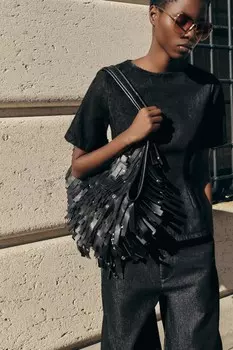 Кожаная сумка-тоут xl maxi с бахромой ZARA, черный