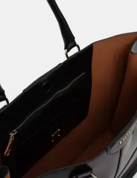 Кожаная сумочка Guess, черный