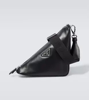 Кожаная треугольная сумка через плечо Prada, черный