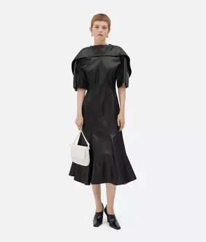Кожаное платье-трапеция Bottega Veneta, черный