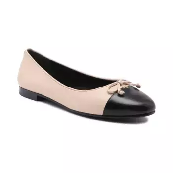 Кожаные балетки с носком Tory Burch, экрю