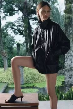 Кожаные босоножки на каблуке ZARA, черный