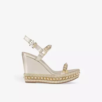 Кожаные босоножки на танкетке pyraclou 110 с заклепками Christian Louboutin, серебряный