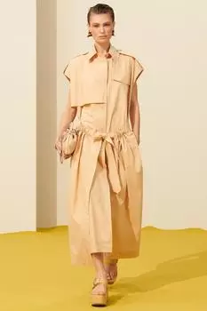 Кожаные босоножки на танкетке ZARA, светло-бежевый