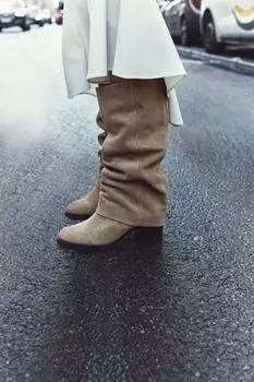 Кожаные ботинки на блочном каблуке ZARA, песочно-коричневый